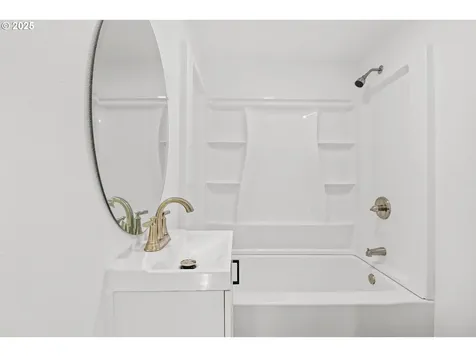1386 G Street Washougal WA 98671