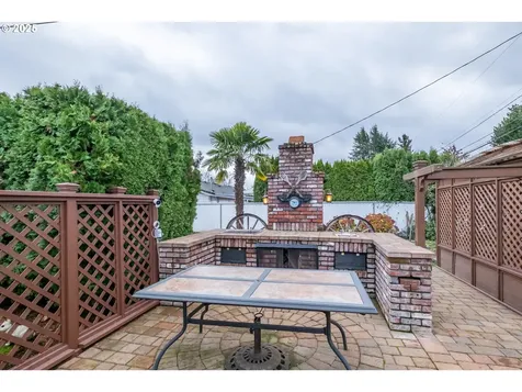 4433 41st Avenue NE Salem OR 97305