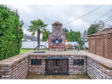 4433 41st Avenue NE Salem OR 97305