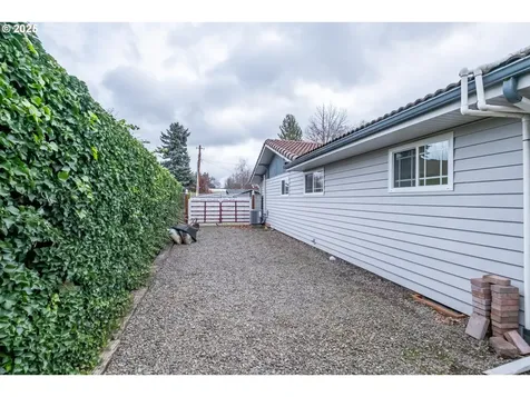 4433 41st Avenue NE Salem OR 97305