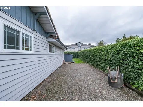 4433 41st Avenue NE Salem OR 97305
