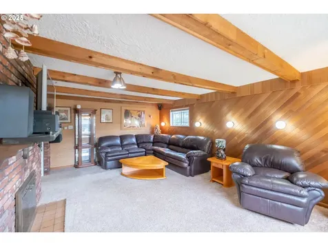 4433 41st Avenue NE Salem OR 97305