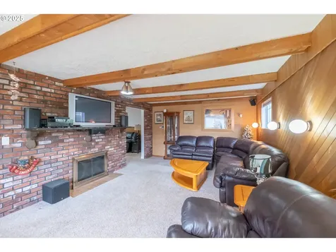 4433 41st Avenue NE Salem OR 97305