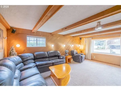 4433 41st Avenue NE Salem OR 97305