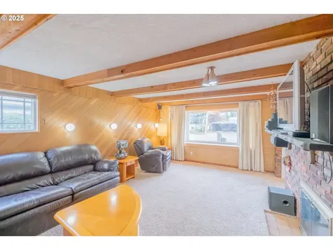 4433 41st Avenue NE Salem OR 97305