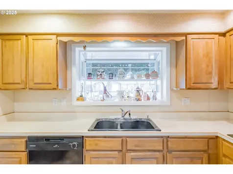4433 41st Avenue NE Salem OR 97305
