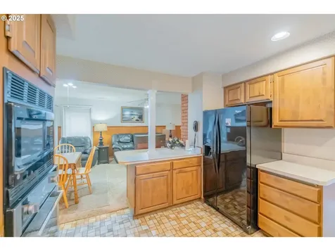 4433 41st Avenue NE Salem OR 97305