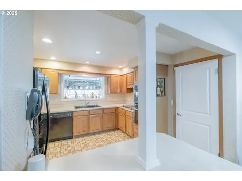 4433 41st Avenue NE Salem OR 97305