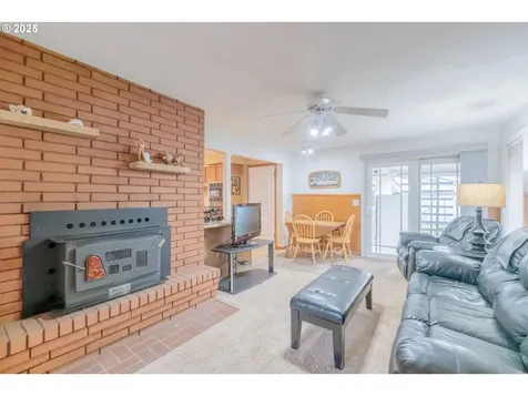 4433 41st Avenue NE Salem OR 97305