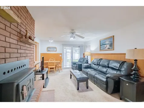 4433 41st Avenue NE Salem OR 97305