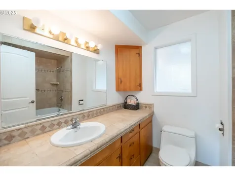 4433 41st Avenue NE Salem OR 97305