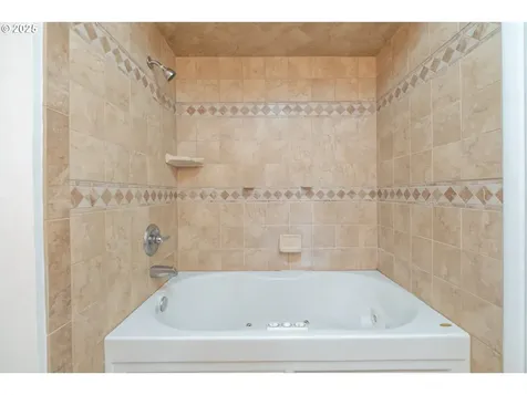 4433 41st Avenue NE Salem OR 97305