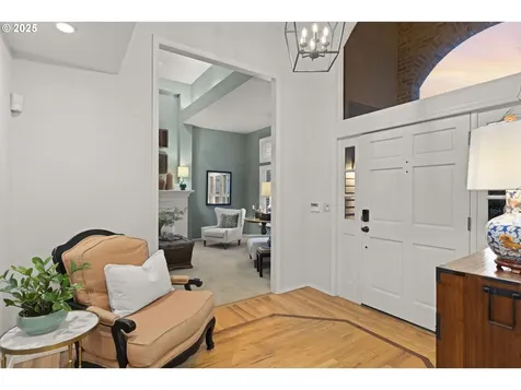 725 Oak Meadow Court Lake Oswego OR 97034