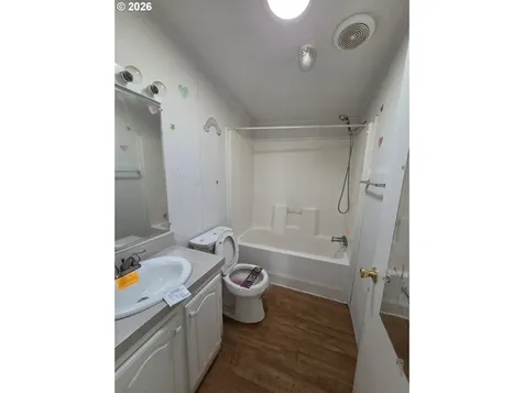 781 Pine Ridge Drive Glide OR 97443