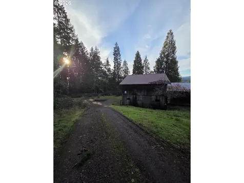 781 Pine Ridge Drive Glide OR 97443