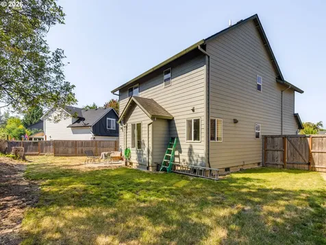 697 SE Millright Court Mcminnville OR 97128