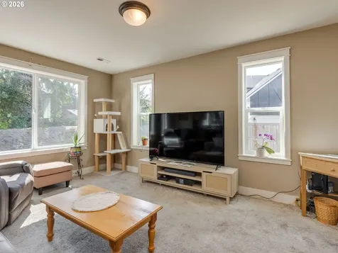 697 SE Millright Court Mcminnville OR 97128