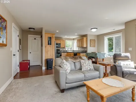 697 SE Millright Court Mcminnville OR 97128