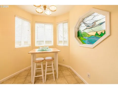 1825 NE Tide Avenue Lincoln City OR 97367