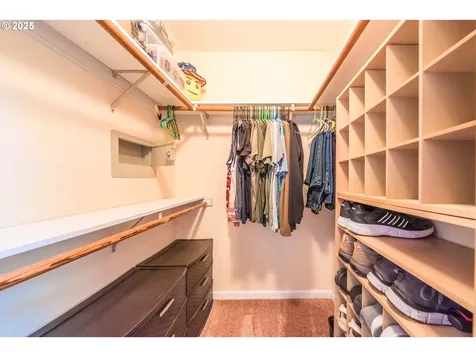 1825 NE Tide Avenue Lincoln City OR 97367