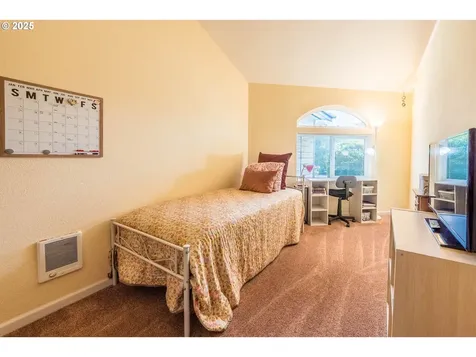 1825 NE Tide Avenue Lincoln City OR 97367