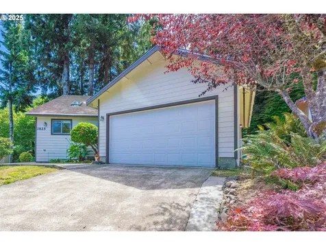 1825 NE Tide Avenue Lincoln City OR 97367