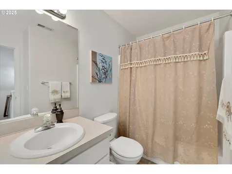 2011 N Redwood Street Canby OR 97013