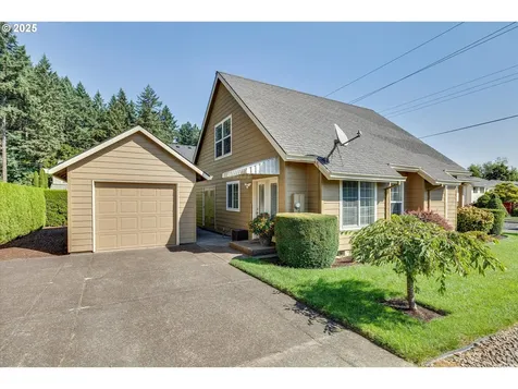 2011 N Redwood Street Canby OR 97013
