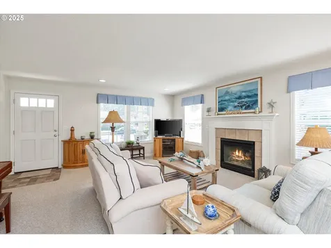2011 N Redwood Street Canby OR 97013