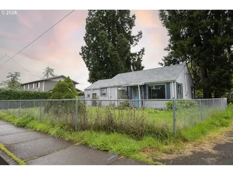 5418 A Street Springfield OR 97478