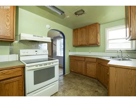 5418 A Street Springfield OR 97478