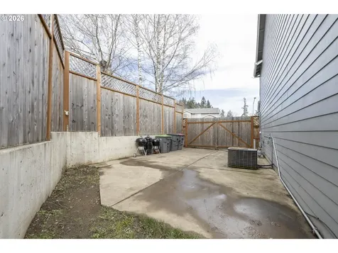 2149 NE Grandhaven Street Mcminnville OR 97128