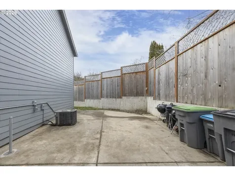 2149 NE Grandhaven Street Mcminnville OR 97128