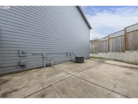 2149 NE Grandhaven Street Mcminnville OR 97128