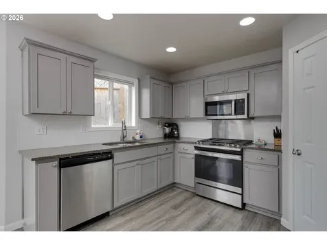 2149 NE Grandhaven Street Mcminnville OR 97128