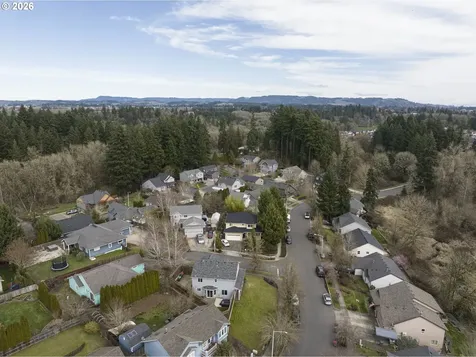 2149 NE Grandhaven Street Mcminnville OR 97128