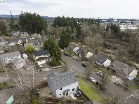 2149 NE Grandhaven Street Mcminnville OR 97128
