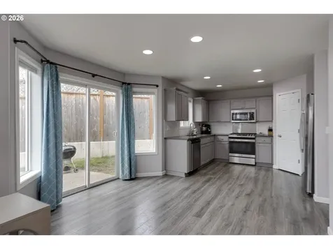 2149 NE Grandhaven Street Mcminnville OR 97128