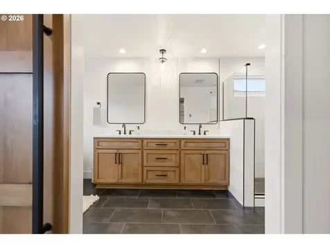 1320 S 44th Avenue Ridgefield WA 98642