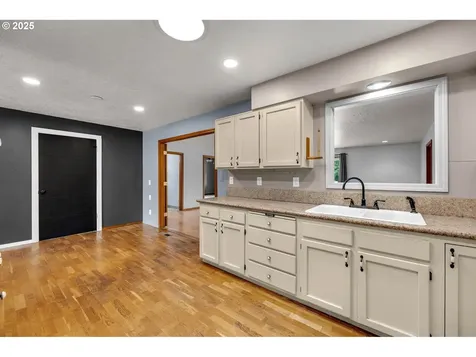 6612 NW 5th Avenue Vancouver WA 98665