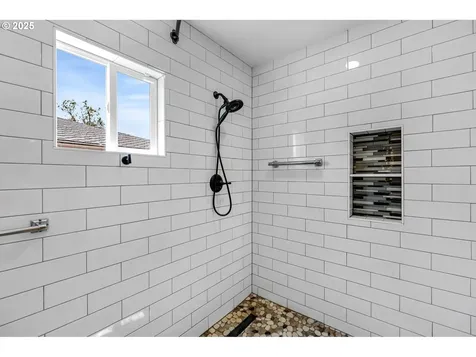 6612 NW 5th Avenue Vancouver WA 98665