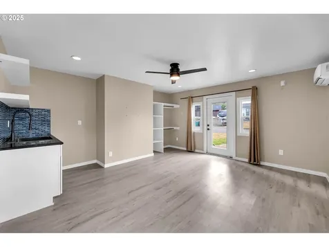 6612 NW 5th Avenue Vancouver WA 98665