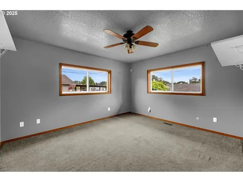 6612 NW 5th Avenue Vancouver WA 98665