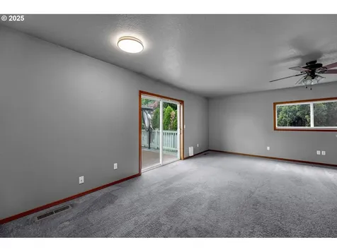 6612 NW 5th Avenue Vancouver WA 98665
