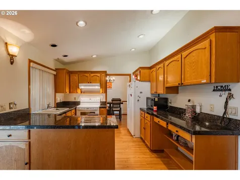 2811 NE 6th Street Gresham OR 97030