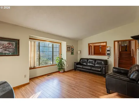 2811 NE 6th Street Gresham OR 97030