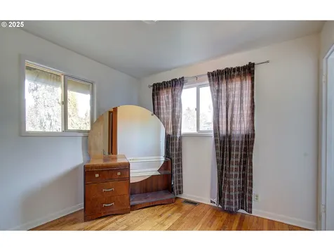 911 9th Street Oregon City OR 97045