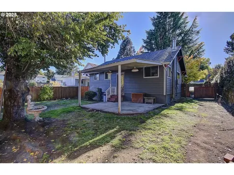 911 9th Street Oregon City OR 97045