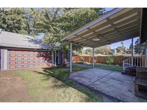 911 9th Street Oregon City OR 97045