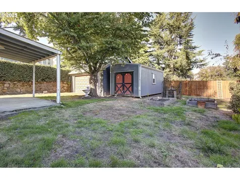 911 9th Street Oregon City OR 97045